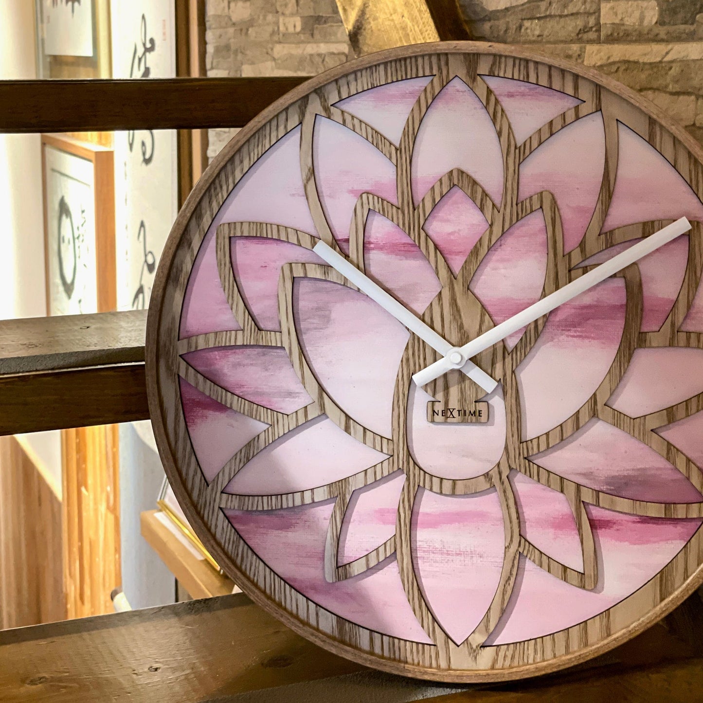 🌸 Lotus Wandklok 40cm - Roze Houten Design Klok