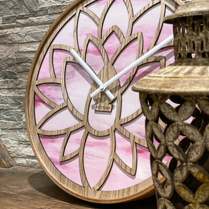 🌸 Lotus Wandklok 40cm - Roze Houten Design Klok