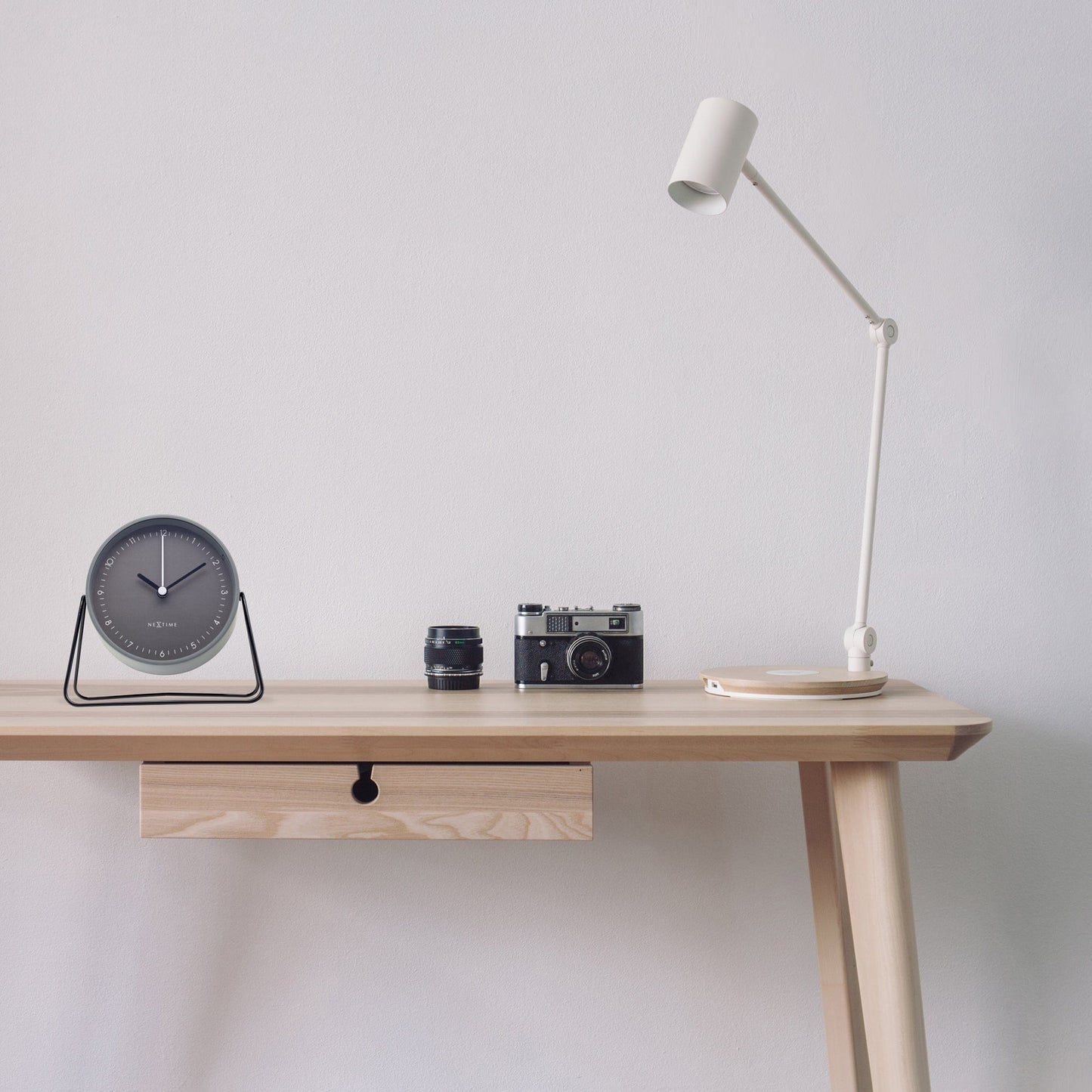 ⏰ Berlin Table Wekker 14x13x7cm - Metaal Design